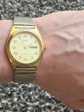 Sharp Watches for Women on Sale up to 90% Off: Poshmark display picture 1